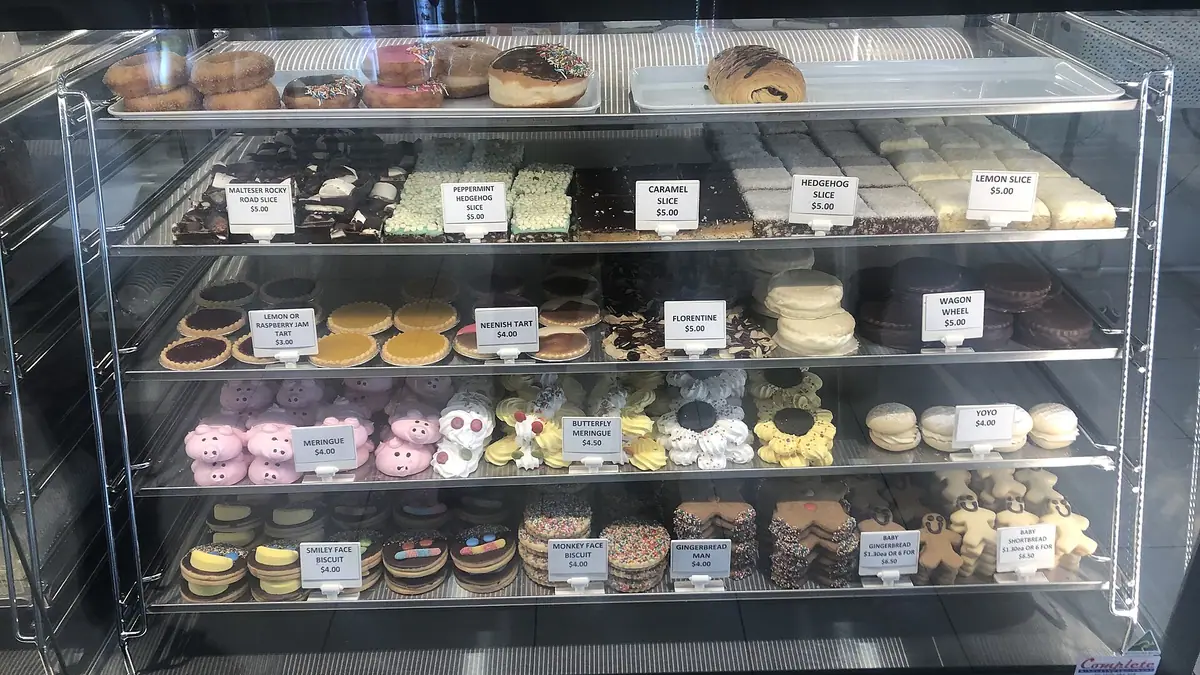 Oxfords Bakery – bakery in Sturminster Newton town centre